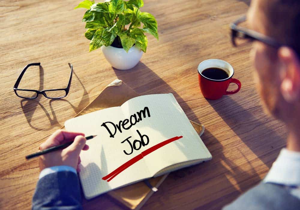 Top Resume Writing Tips to Land Your Dream Job