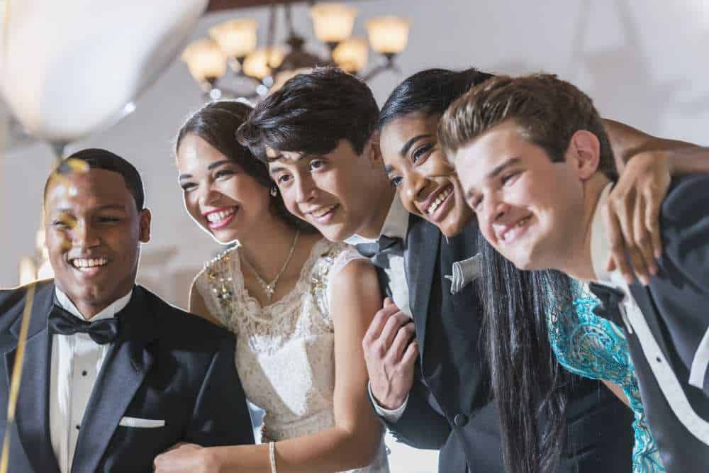 The Guide to Planning the Ultimate Prom Transportation