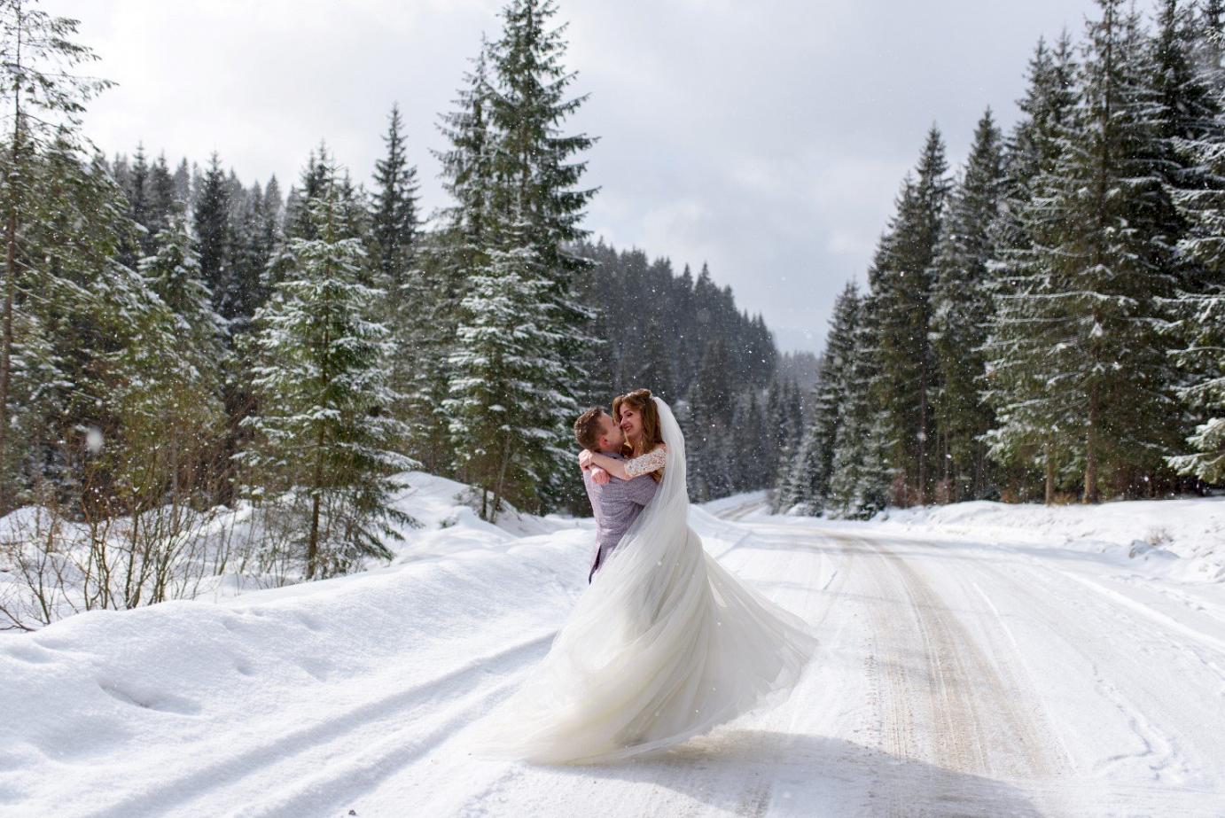 From Frost to Forever: 5 Hudson Valley Winter Weddings Ideas That Warm Our Hearts